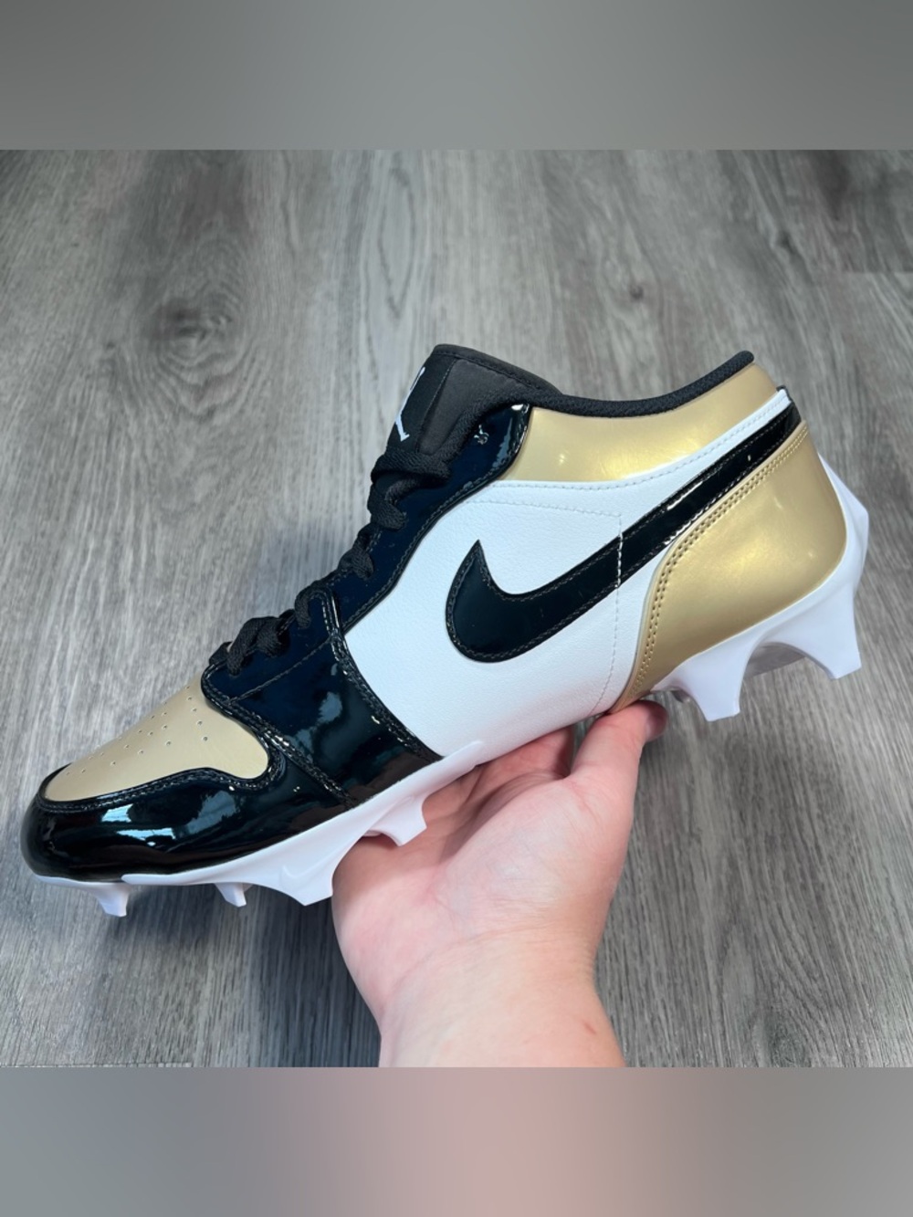 Nike Air Jordan 1 Low Cleat Mens Size 13 Metallic Gold Black White FJ6245-701